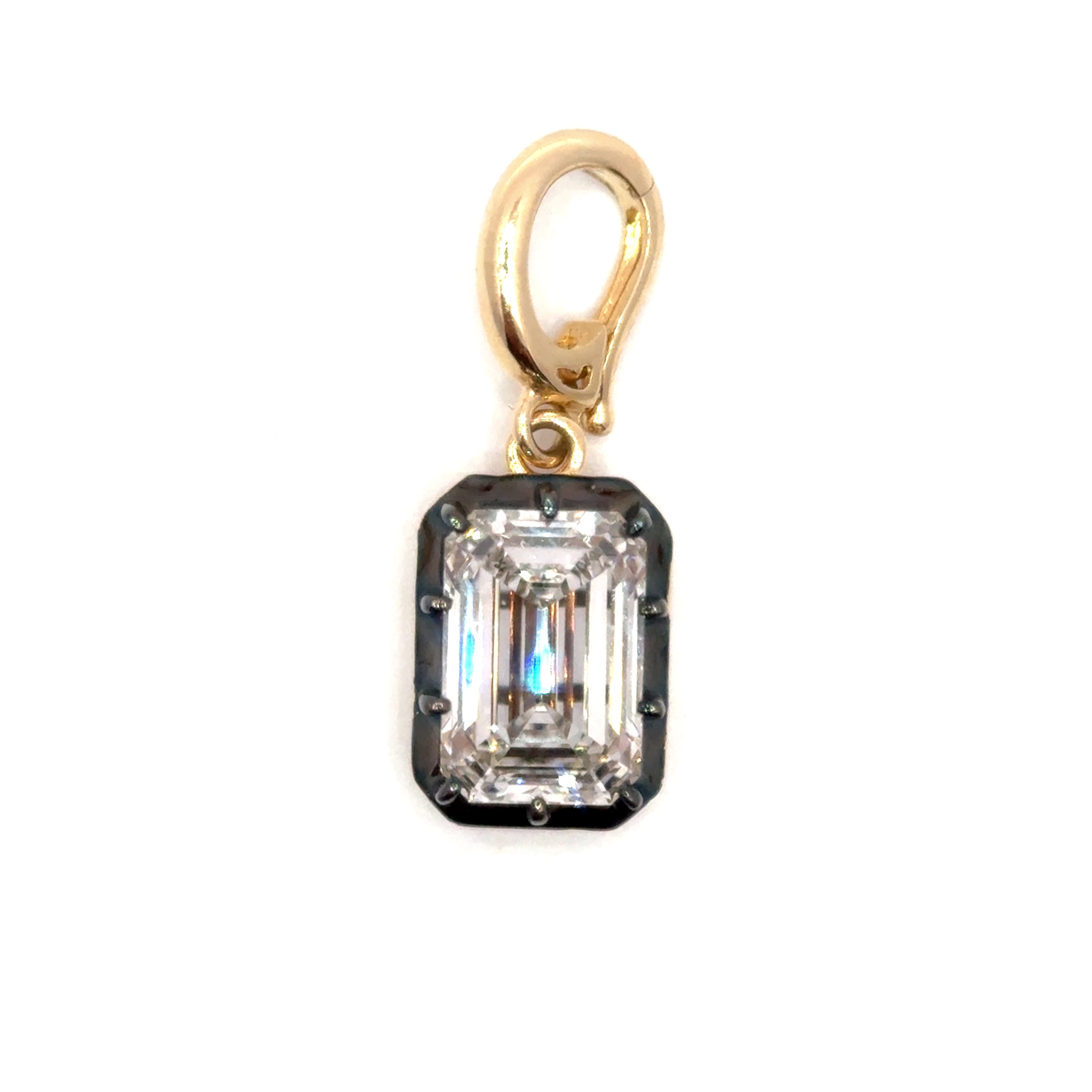 TÖI CHARM EMERALD DIAMOND