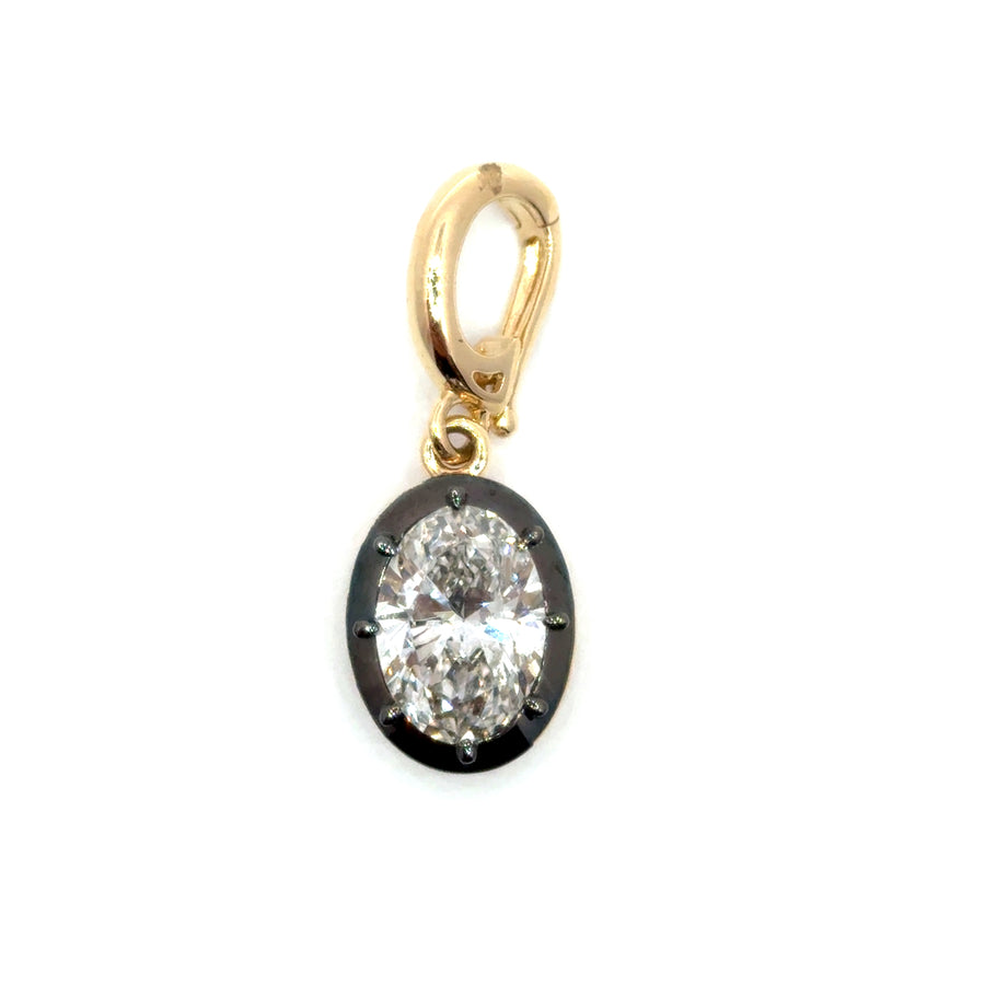TÖI CHARM OVAL DIAMOND